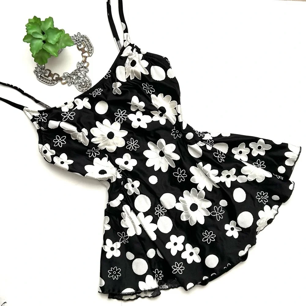 Cole of California Vintage One Piece Swimsuit Black White Floral Daisy Print 12